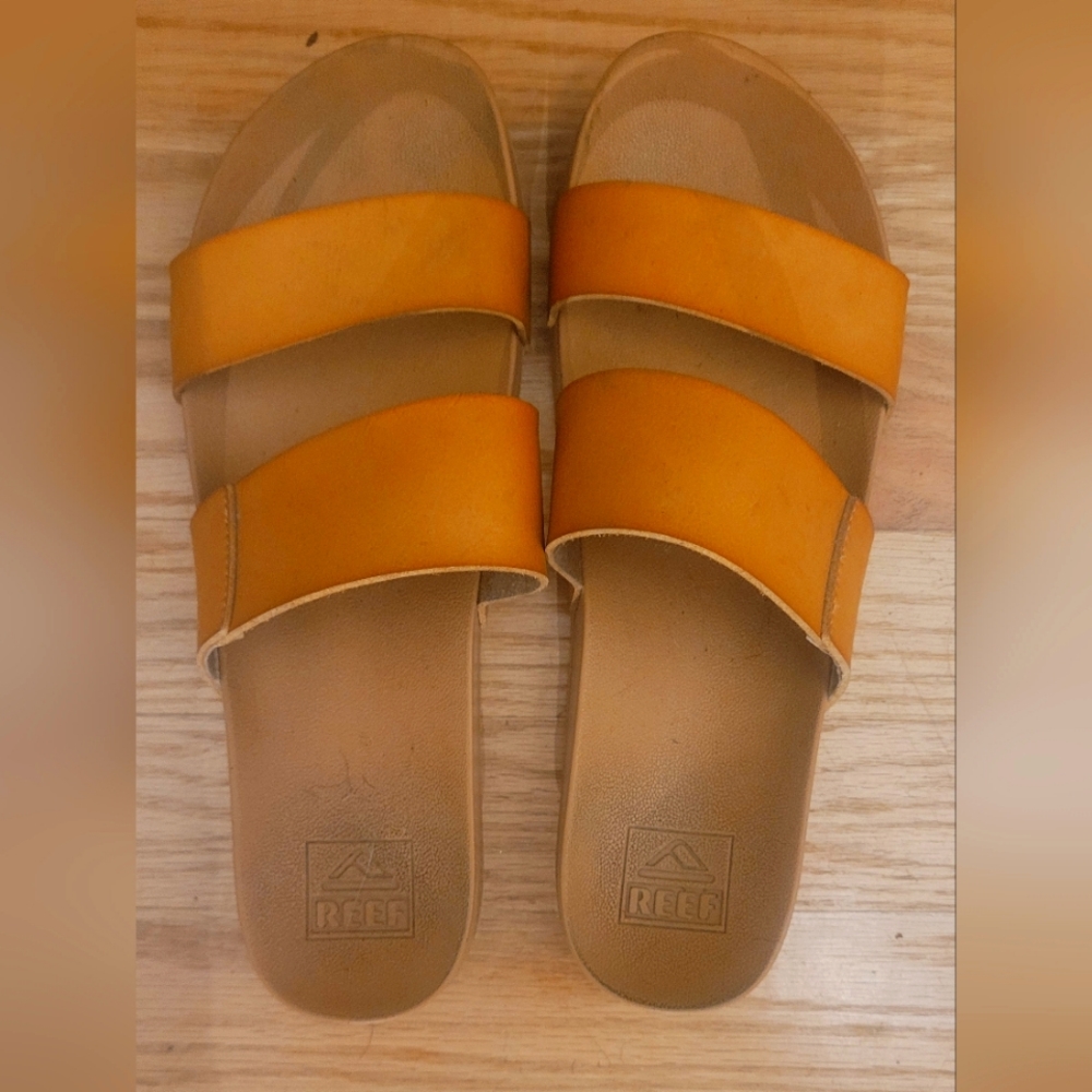 Reef Tan Sandals